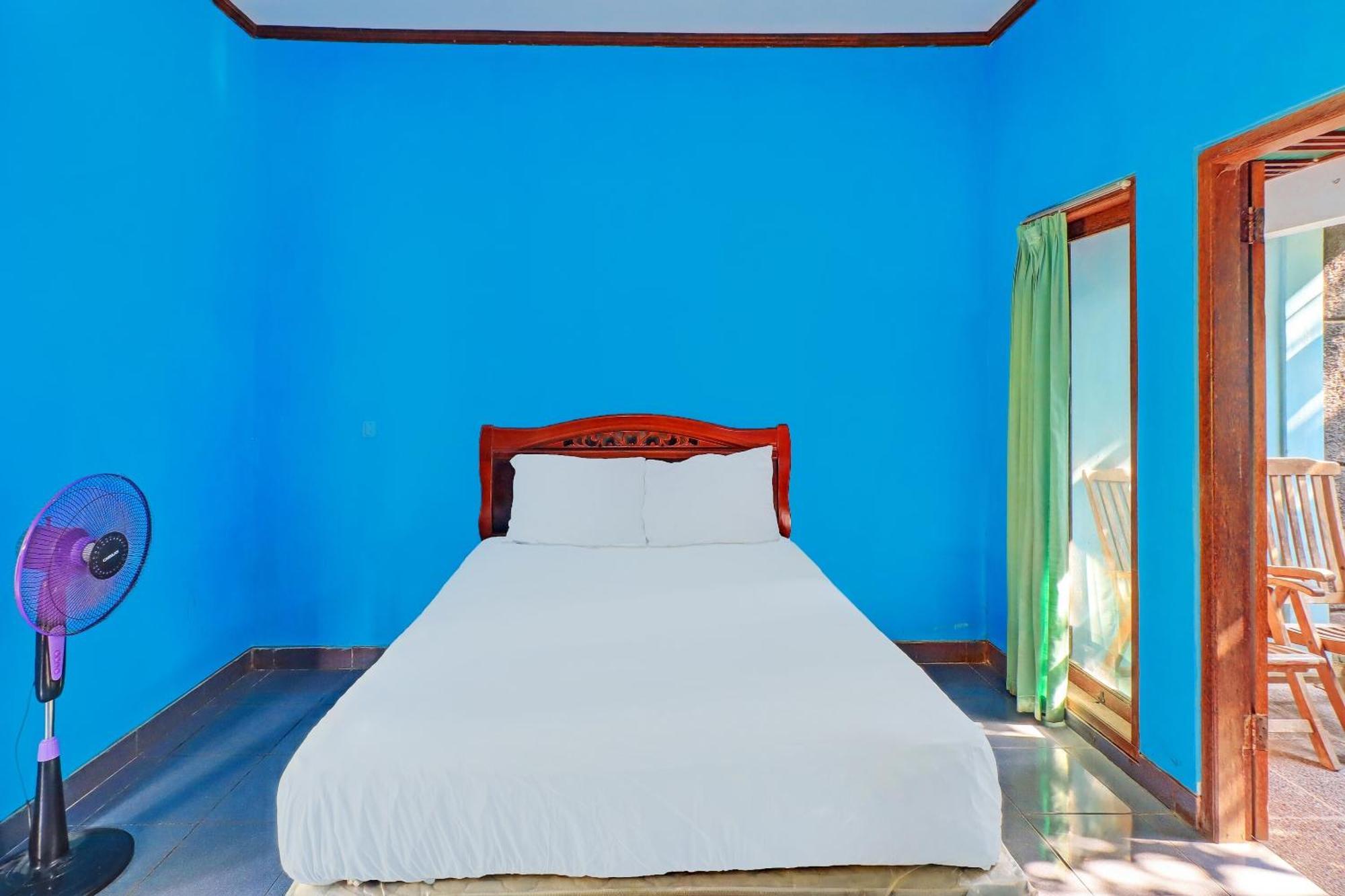 Negara  Oyo 92401 Hotel Mustika מראה חיצוני תמונה