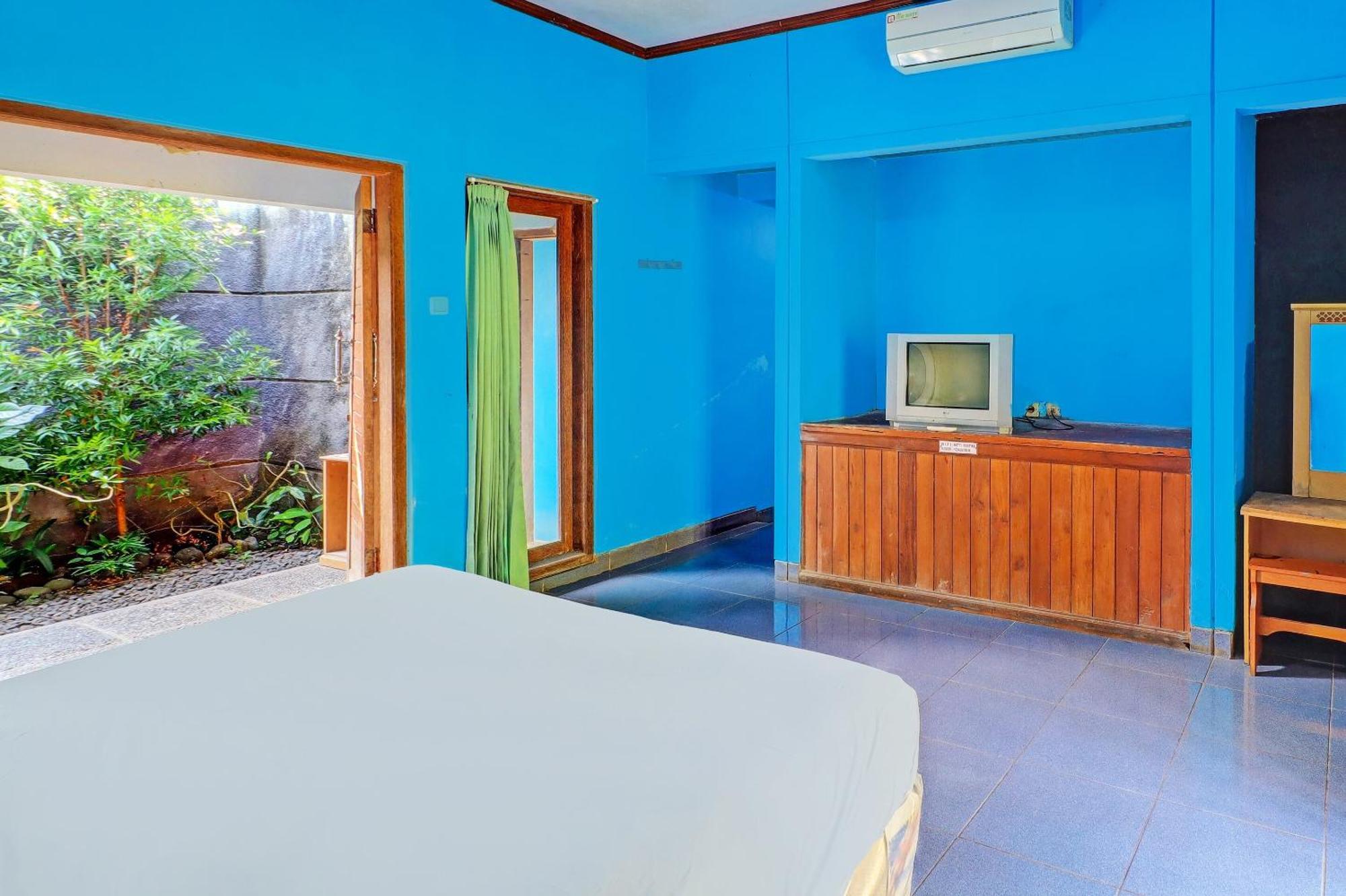 Negara  Oyo 92401 Hotel Mustika מראה חיצוני תמונה